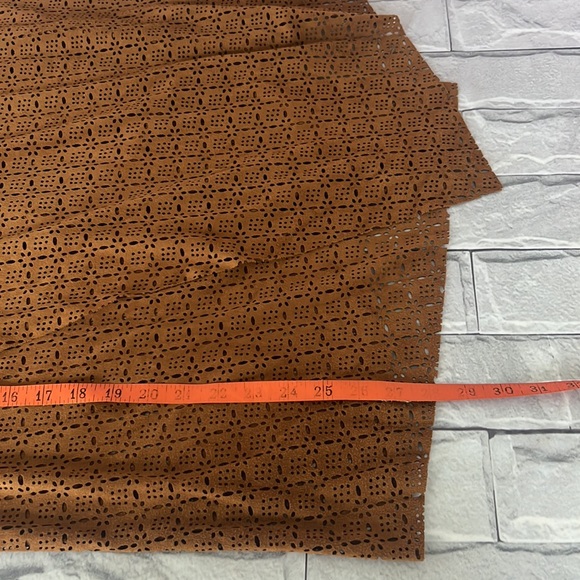 Soft surroundings faux suede brown vest laser cut waterfall size PLarge/PXL - Picture 11 of 11